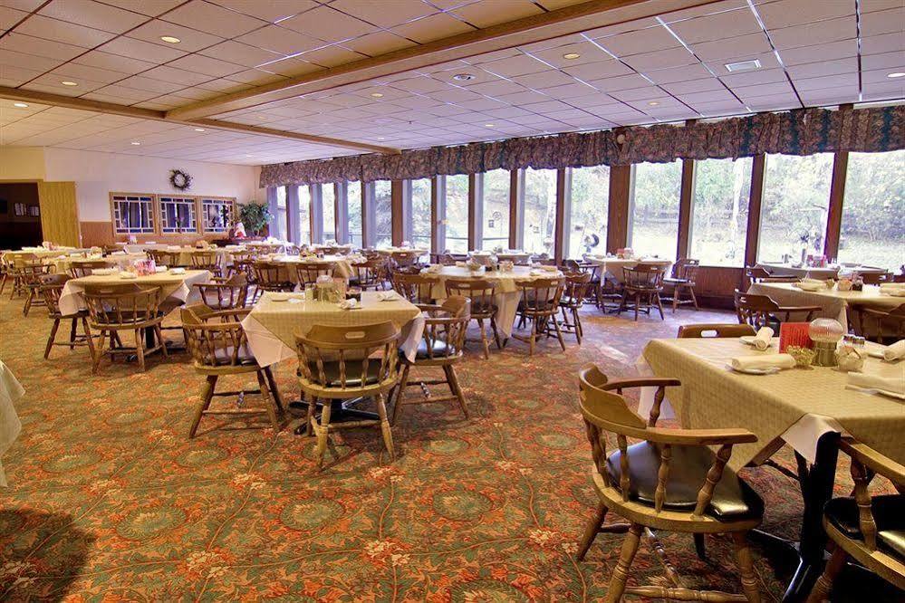 Voyageur Inn&Centro de Conferencias Reedsburg Restaurante foto